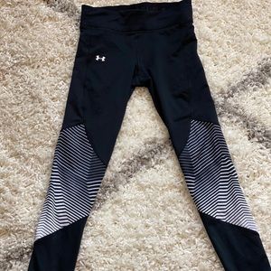 Under Armour- lined geometric legging
